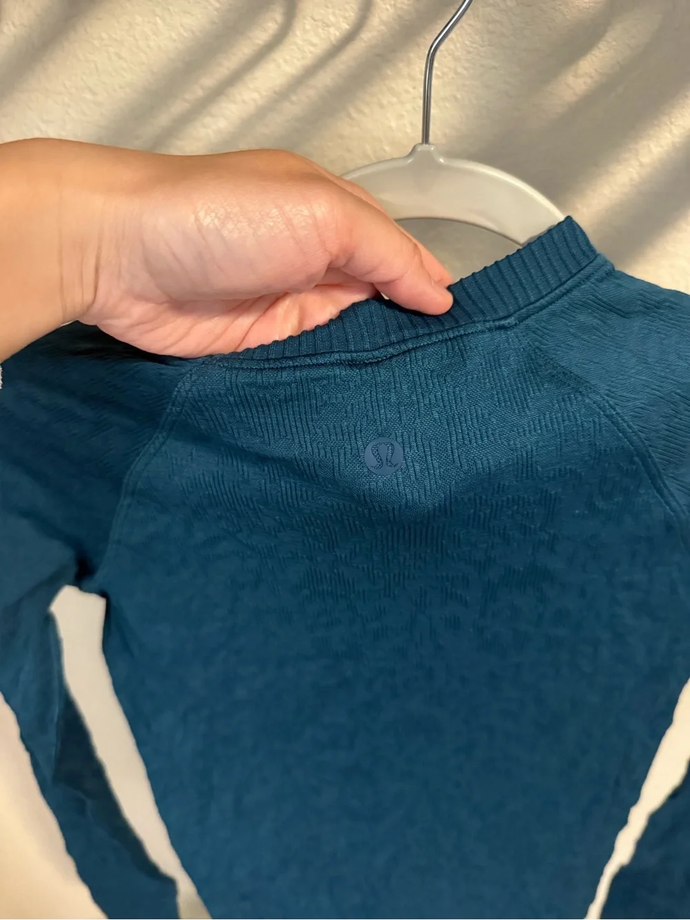 lululemon athletica borealis  brand pilling